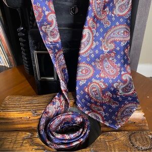 David Taylor Paisley Tie in Blue and Red